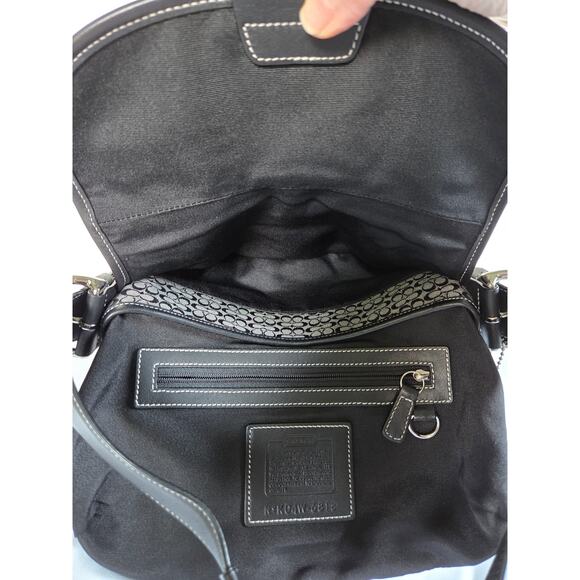 Vintage Coach Soho 6818 Leather and Signature Canvas Print Bag/Purse - Picture 13 of 16